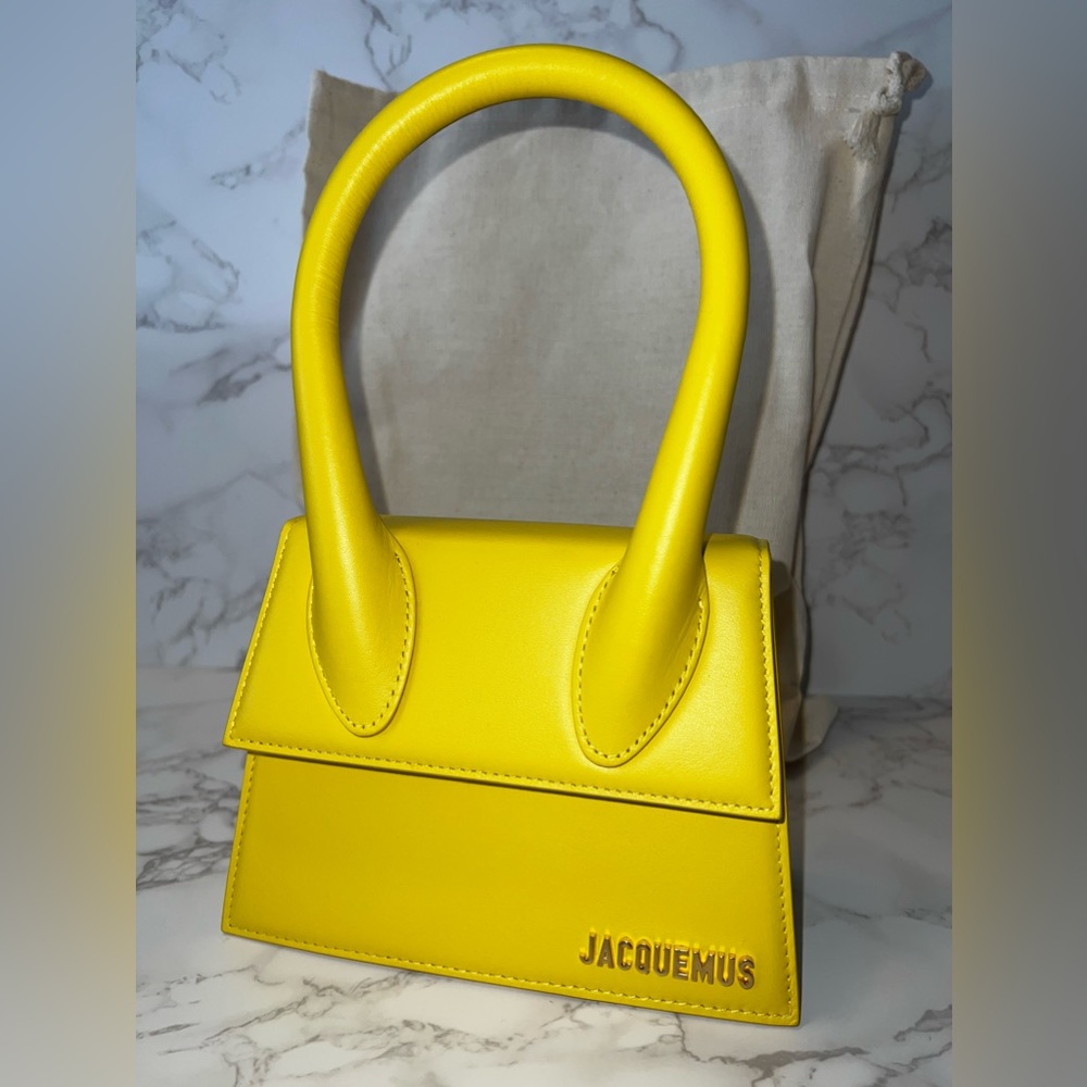 Jacquemus Le Chiquito Moyen